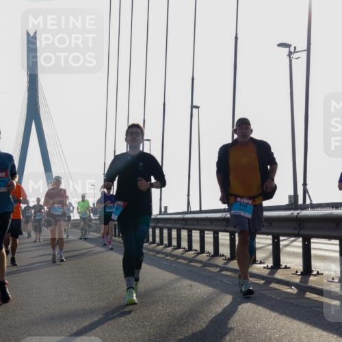 03.10.2026 - Köhlbrandbrückenlauf Yannick Fuchs http://msf.ph/oto/10772543 03.10.2026 09:28:59 Position 1  meine-sportfotos.de