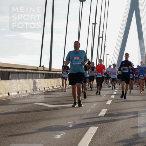 03.10.2026 - Köhlbrandbrückenlauf Yannick Fuchs http://msf.ph/oto/10772570 03.10.2026 09:29:05 Position 1 2489 meine-sportfotos.de