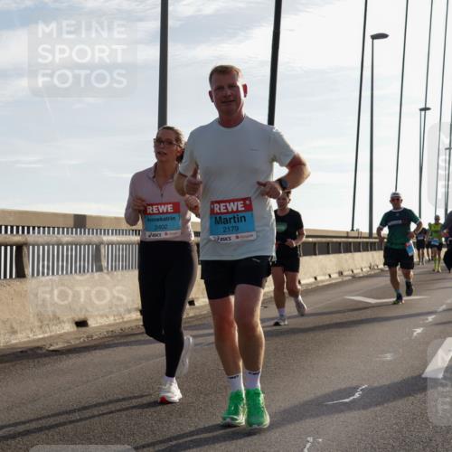 03.10.2026 - Köhlbrandbrückenlauf Yannick Fuchs http://msf.ph/oto/10772909 03.10.2026 09:30:35 Position 1 2402, 2179 meine-sportfotos.de