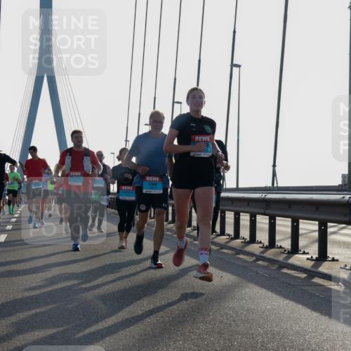 03.10.2026 - Köhlbrandbrückenlauf Yannick Fuchs http://msf.ph/oto/10772929 03.10.2026 09:30:40 Position 1 1804 meine-sportfotos.de