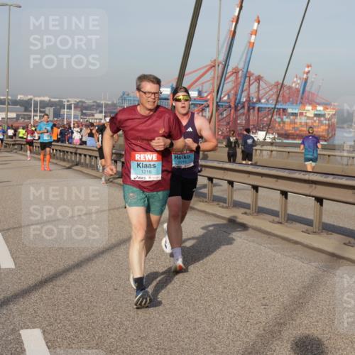 03.10.2026 - Köhlbrandbrückenlauf Yannick Fuchs http://msf.ph/oto/10773513 03.10.2026 09:36:30 Position 2 2, 195, 1216, 2216 meine-sportfotos.de