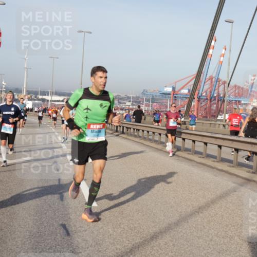 03.10.2026 - Köhlbrandbrückenlauf Yannick Fuchs http://msf.ph/oto/10773546 03.10.2026 09:36:36 Position 2 1914 meine-sportfotos.de