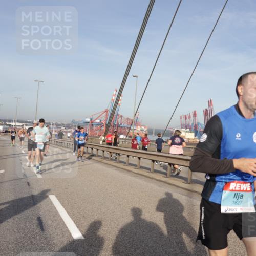 03.10.2026 - Köhlbrandbrückenlauf Yannick Fuchs http://msf.ph/oto/10773572 03.10.2026 09:36:39 Position 2 1827, 10 meine-sportfotos.de