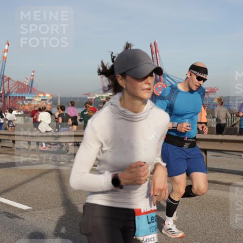 03.10.2026 - Köhlbrandbrückenlauf Yannick Fuchs http://msf.ph/oto/10773784 03.10.2026 09:37:17 Position 2 1234 meine-sportfotos.de