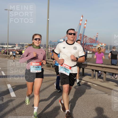 03.10.2026 - Köhlbrandbrückenlauf Yannick Fuchs http://msf.ph/oto/10773885 03.10.2026 09:37:35 Position 2 2211, 2203 meine-sportfotos.de