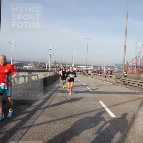 03.10.2026 - Köhlbrandbrückenlauf Yannick Fuchs http://msf.ph/oto/10773936 03.10.2026 09:37:43 Position 2  meine-sportfotos.de