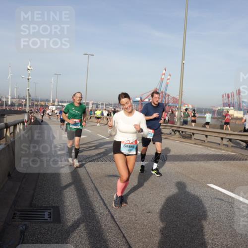 03.10.2026 - Köhlbrandbrückenlauf Yannick Fuchs http://msf.ph/oto/10774022 03.10.2026 09:37:58 Position 2  meine-sportfotos.de