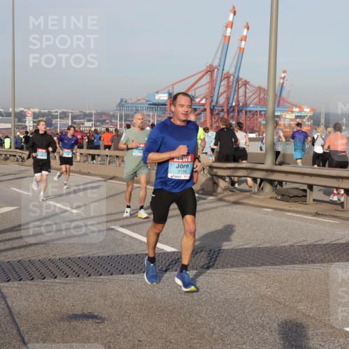03.10.2026 - Köhlbrandbrückenlauf Yannick Fuchs http://msf.ph/oto/10774061 03.10.2026 09:38:03 Position 2 2138 meine-sportfotos.de