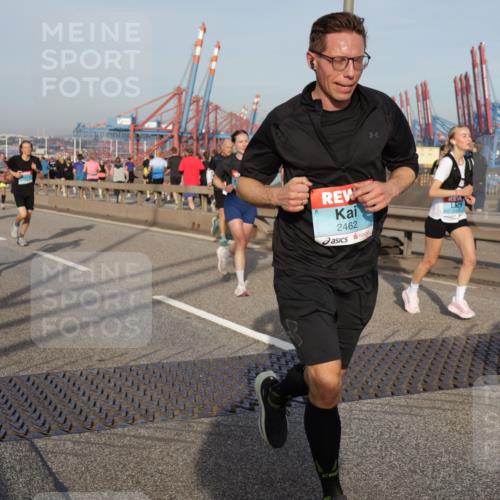 03.10.2026 - Köhlbrandbrückenlauf Yannick Fuchs http://msf.ph/oto/10774171 03.10.2026 09:38:20 Position 2 2462 meine-sportfotos.de