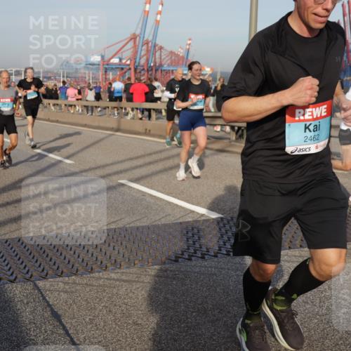 03.10.2026 - Köhlbrandbrückenlauf Yannick Fuchs http://msf.ph/oto/10774175 03.10.2026 09:38:21 Position 2 2462 meine-sportfotos.de