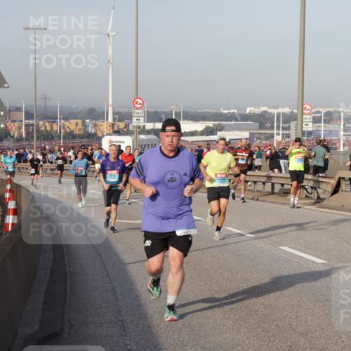 03.10.2026 - Köhlbrandbrückenlauf Yannick Fuchs http://msf.ph/oto/10774227 03.10.2026 09:38:36 Position 2 1500, 1, 18, 500, 7 meine-sportfotos.de