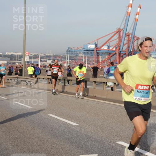 03.10.2026 - Köhlbrandbrückenlauf Yannick Fuchs http://msf.ph/oto/10774277 03.10.2026 09:38:41 Position 2 2214, 1321 meine-sportfotos.de