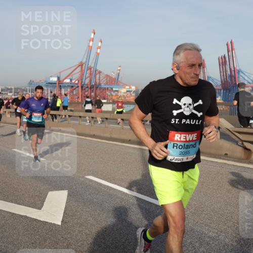 03.10.2026 - Köhlbrandbrückenlauf Yannick Fuchs http://msf.ph/oto/10774520 03.10.2026 09:39:14 Position 2 2055 meine-sportfotos.de