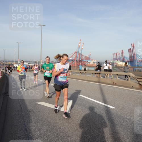 03.10.2026 - Köhlbrandbrückenlauf Yannick Fuchs http://msf.ph/oto/10774575 03.10.2026 09:39:21 Position 2 1298 meine-sportfotos.de
