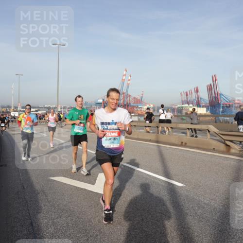 03.10.2026 - Köhlbrandbrückenlauf Yannick Fuchs http://msf.ph/oto/10774582 03.10.2026 09:39:21 Position 2 70, 3, 1298 meine-sportfotos.de