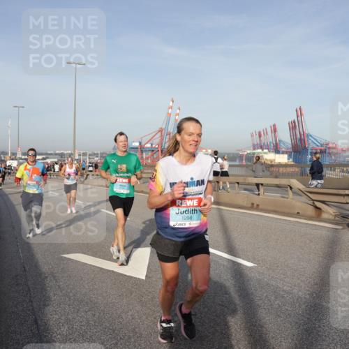 03.10.2026 - Köhlbrandbrückenlauf Yannick Fuchs http://msf.ph/oto/10774588 03.10.2026 09:39:21 Position 2 1298 meine-sportfotos.de