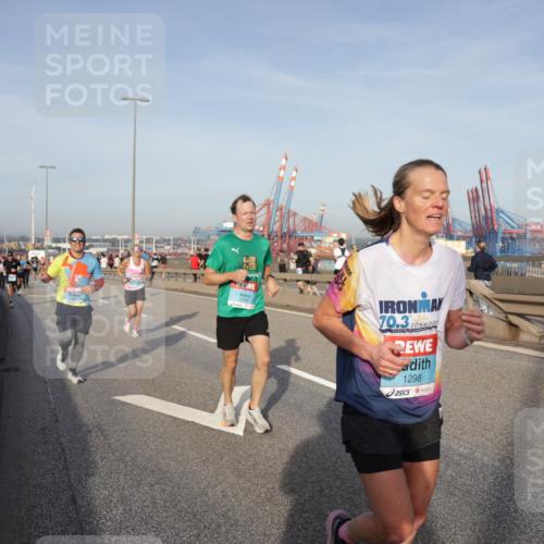 03.10.2026 - Köhlbrandbrückenlauf Yannick Fuchs http://msf.ph/oto/10774595 03.10.2026 09:39:22 Position 2 70, 310, 1298 meine-sportfotos.de