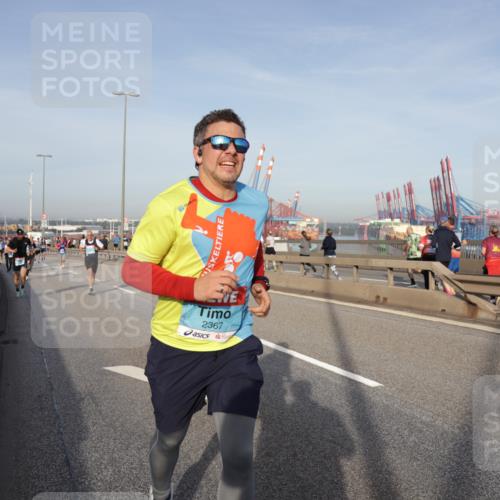 03.10.2026 - Köhlbrandbrückenlauf Yannick Fuchs http://msf.ph/oto/10774609 03.10.2026 09:39:23 Position 2 2367 meine-sportfotos.de