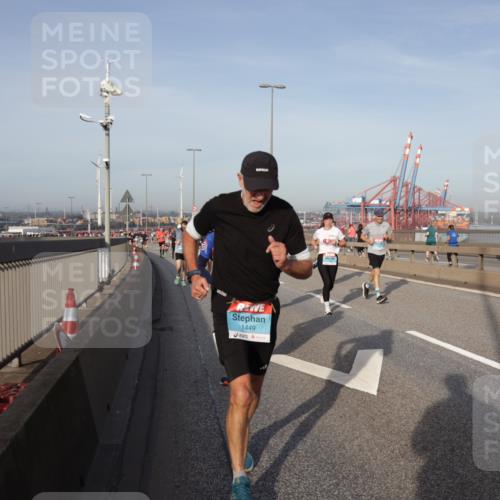 03.10.2026 - Köhlbrandbrückenlauf Yannick Fuchs http://msf.ph/oto/10774697 03.10.2026 09:39:34 Position 2 1449 meine-sportfotos.de