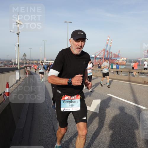 03.10.2026 - Köhlbrandbrückenlauf Yannick Fuchs http://msf.ph/oto/10774704 03.10.2026 09:39:34 Position 2 1449 meine-sportfotos.de