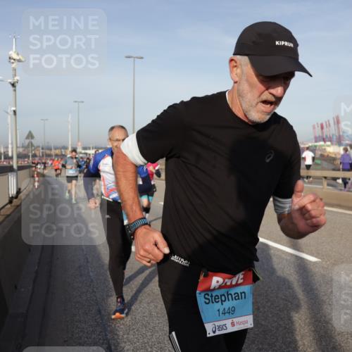 03.10.2026 - Köhlbrandbrückenlauf Yannick Fuchs http://msf.ph/oto/10774710 03.10.2026 09:39:35 Position 2 1449 meine-sportfotos.de