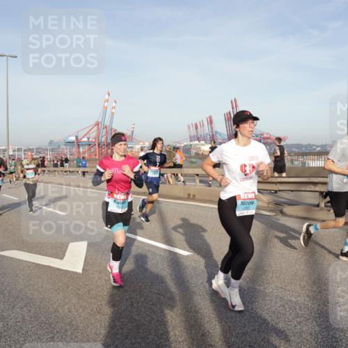 03.10.2026 - Köhlbrandbrückenlauf Yannick Fuchs http://msf.ph/oto/10774736 03.10.2026 09:39:37 Position 2 1812, 2382, 381 meine-sportfotos.de