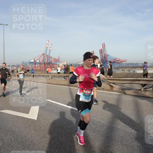 03.10.2026 - Köhlbrandbrückenlauf Yannick Fuchs http://msf.ph/oto/10774743 03.10.2026 09:39:37 Position 2 1812 meine-sportfotos.de