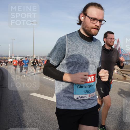 03.10.2026 - Köhlbrandbrückenlauf Yannick Fuchs http://msf.ph/oto/10774779 03.10.2026 09:39:40 Position 2 1355 meine-sportfotos.de