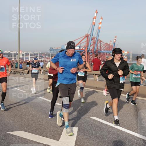 03.10.2026 - Köhlbrandbrückenlauf Yannick Fuchs http://msf.ph/oto/10774805 03.10.2026 09:39:43 Position 2 1426 meine-sportfotos.de