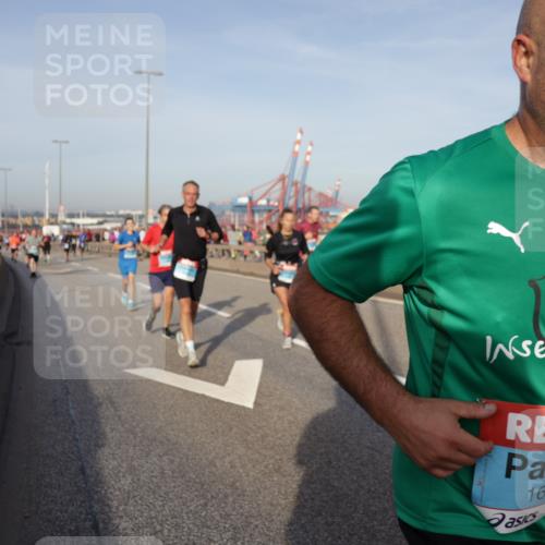 03.10.2026 - Köhlbrandbrückenlauf Yannick Fuchs http://msf.ph/oto/10774987 03.10.2026 09:40:00 Position 2 1604 meine-sportfotos.de