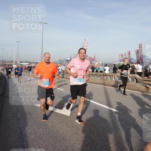 03.10.2026 - Köhlbrandbrückenlauf Yannick Fuchs http://msf.ph/oto/10775125 03.10.2026 09:40:12 Position 2 3786 meine-sportfotos.de