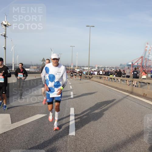 03.10.2026 - Köhlbrandbrückenlauf Yannick Fuchs http://msf.ph/oto/10775203 03.10.2026 09:40:21 Position 2 2199 meine-sportfotos.de