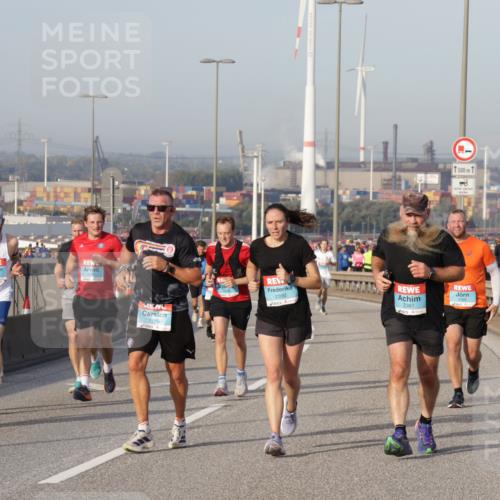 03.10.2026 - Köhlbrandbrückenlauf Yannick Fuchs http://msf.ph/oto/10775217 03.10.2026 09:40:26 Position 2 1786, 1638, 2390, 1500, 2387 meine-sportfotos.de