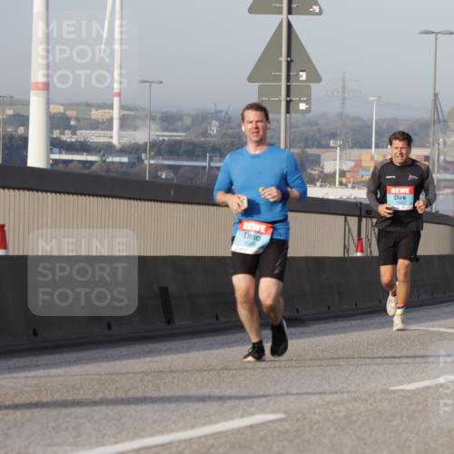 03.10.2026 - Köhlbrandbrückenlauf Yannick Fuchs http://msf.ph/oto/10775302 03.10.2026 09:40:34 Position 2 1089, 1462 meine-sportfotos.de
