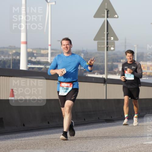 03.10.2026 - Köhlbrandbrückenlauf Yannick Fuchs http://msf.ph/oto/10775311 03.10.2026 09:40:35 Position 2 1089, 1462 meine-sportfotos.de