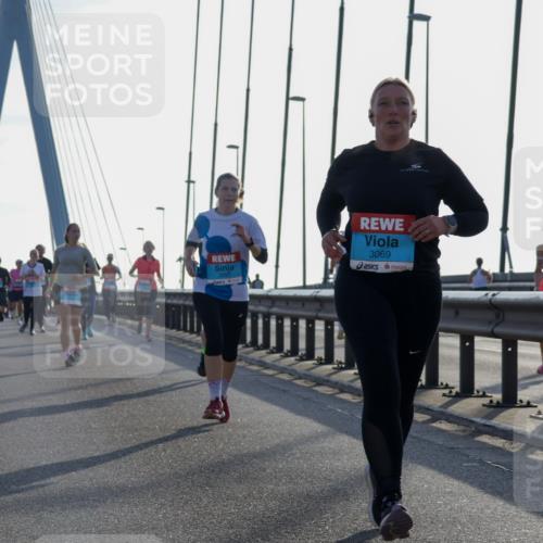 03.10.2026 - Köhlbrandbrückenlauf Yannick Fuchs http://msf.ph/oto/10775312 03.10.2026 09:34:47 Position 1 3069 meine-sportfotos.de
