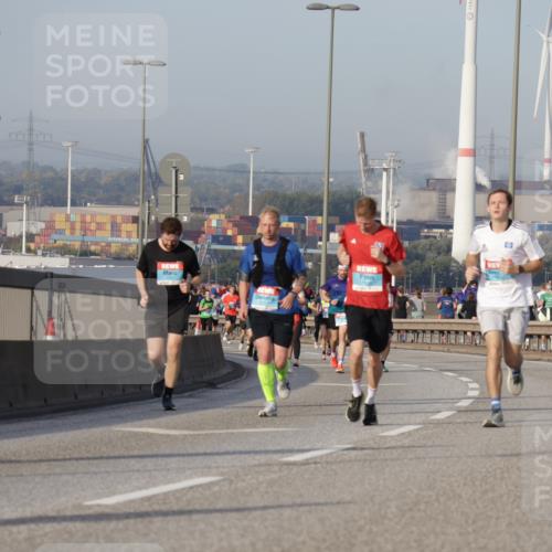 03.10.2026 - Köhlbrandbrückenlauf Yannick Fuchs http://msf.ph/oto/10775328 03.10.2026 09:40:37 Position 2  meine-sportfotos.de