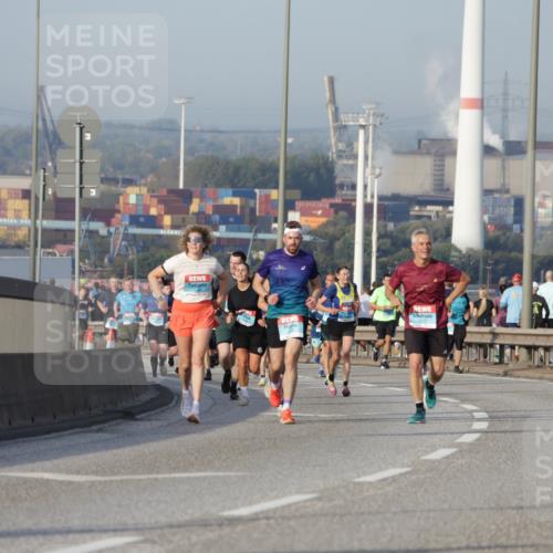 03.10.2026 - Köhlbrandbrückenlauf Yannick Fuchs http://msf.ph/oto/10775429 03.10.2026 09:40:44 Position 2 30 meine-sportfotos.de