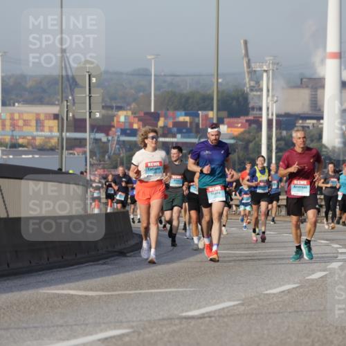 03.10.2026 - Köhlbrandbrückenlauf Yannick Fuchs http://msf.ph/oto/10775444 03.10.2026 09:40:45 Position 2  meine-sportfotos.de