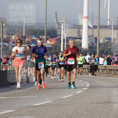 03.10.2026 - Köhlbrandbrückenlauf Yannick Fuchs http://msf.ph/oto/10775464 03.10.2026 09:40:47 Position 2  meine-sportfotos.de