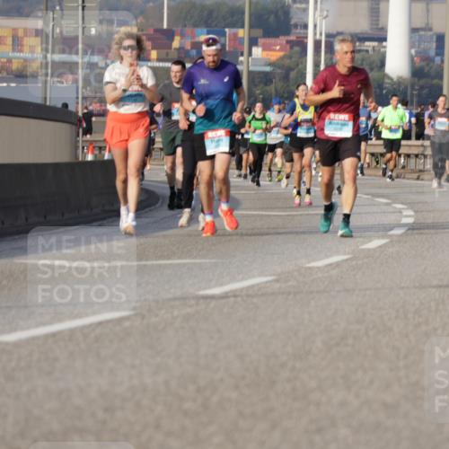 03.10.2026 - Köhlbrandbrückenlauf Yannick Fuchs http://msf.ph/oto/10775472 03.10.2026 09:40:47 Position 2  meine-sportfotos.de