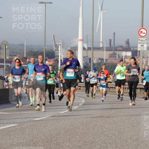 03.10.2026 - Köhlbrandbrückenlauf Yannick Fuchs http://msf.ph/oto/10775493 03.10.2026 09:41:01 Position 2 1666, 500 meine-sportfotos.de