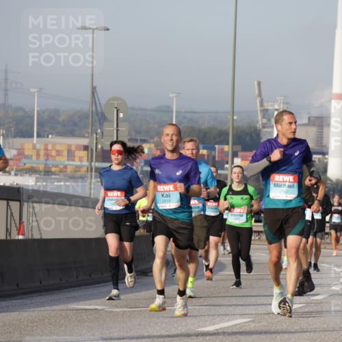 03.10.2026 - Köhlbrandbrückenlauf Yannick Fuchs http://msf.ph/oto/10775505 03.10.2026 09:41:03 Position 2 1666, 2918, 2962 meine-sportfotos.de