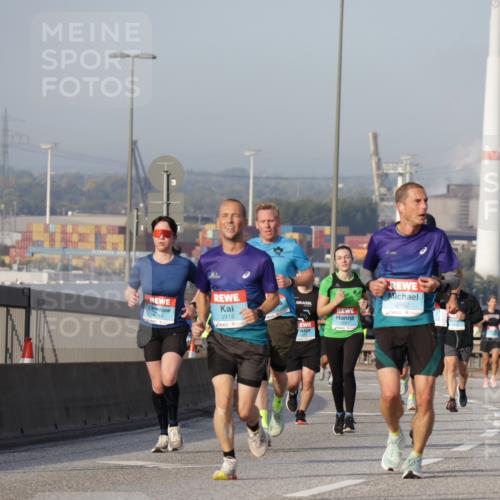 03.10.2026 - Köhlbrandbrückenlauf Yannick Fuchs http://msf.ph/oto/10775508 03.10.2026 09:41:03 Position 2 1666, 2962, 2918 meine-sportfotos.de