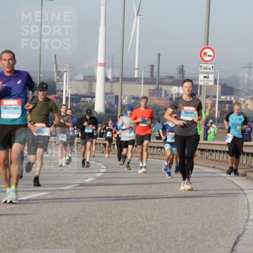 03.10.2026 - Köhlbrandbrückenlauf Yannick Fuchs http://msf.ph/oto/10775536 03.10.2026 09:41:05 Position 2 2962, 29, 500 meine-sportfotos.de
