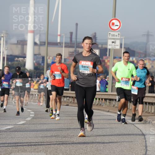 03.10.2026 - Köhlbrandbrückenlauf Yannick Fuchs http://msf.ph/oto/10775547 03.10.2026 09:41:06 Position 2 1958, 2554, 1500 meine-sportfotos.de