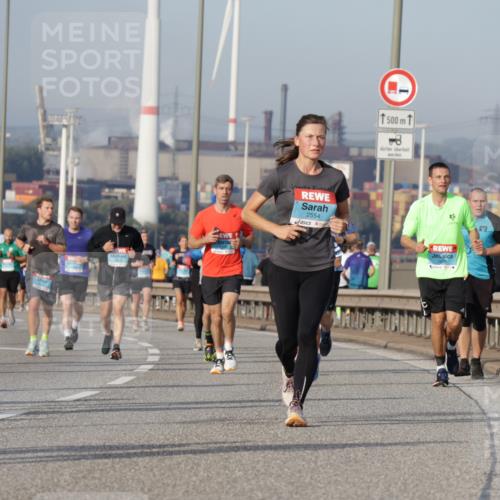 03.10.2026 - Köhlbrandbrückenlauf Yannick Fuchs http://msf.ph/oto/10775553 03.10.2026 09:41:06 Position 2 2051, 1958, 2554, 500, 1039 meine-sportfotos.de