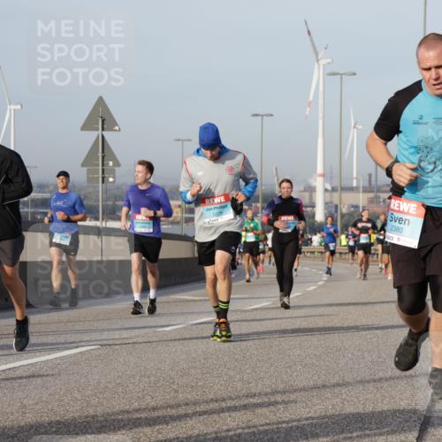 03.10.2026 - Köhlbrandbrückenlauf Yannick Fuchs http://msf.ph/oto/10775655 03.10.2026 09:41:18 Position 2 2418, 3, 2279, 2380 meine-sportfotos.de