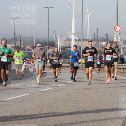 03.10.2026 - Köhlbrandbrückenlauf Yannick Fuchs http://msf.ph/oto/10775705 03.10.2026 09:41:23 Position 2  meine-sportfotos.de