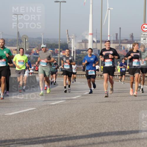 03.10.2026 - Köhlbrandbrückenlauf Yannick Fuchs http://msf.ph/oto/10775712 03.10.2026 09:41:23 Position 2 4, 1500 meine-sportfotos.de